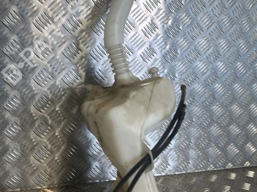 Used Windscreen washer tank PEUGEOT 3008 I MPV (0U_) 1.6 BlueHDi 120 (120 hp) 27633659