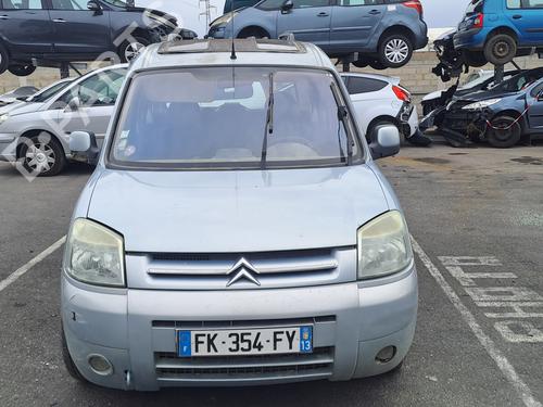 Højre forlygte CITROËN BERLINGO / BERLINGO FIRST MPV (MF_, GJK_, GFK_) 2.0 HDI 90 (MFRHY) | BP23933202C29 