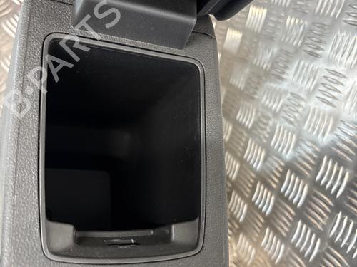 Used Armrest / Center console Armrest / Center console 37629557 37629557