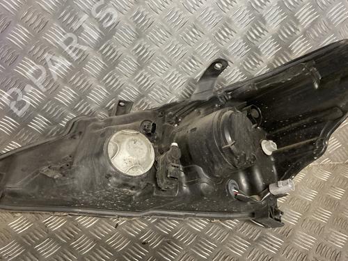 right-headlight-toyota-verso-_r2_-2009-2010-2011-2012-2013-2014-2015-2016-2017-2018-33235120 main image