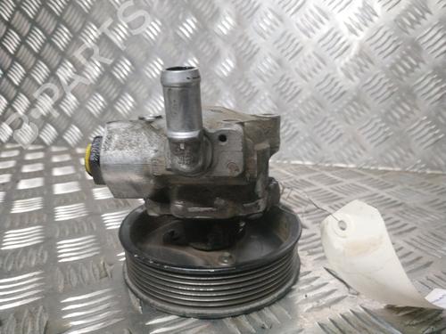 Used Steering pump Steering pump RENAULT MASTER III Van (FV) 2.3 dCi 110 FWD (FV0R, FV0W, FV1A) (110 hp) 30538092 30538092
