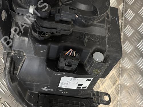 Used Right headlight Right headlight RENAULT MODUS / GRAND MODUS (F/JP0_) 1.5 dCi (JP02) (103 hp) 28597736 28597736