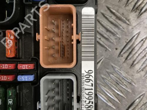 Used Fuse box Fuse box PEUGEOT 207 (WA_, WC_) 1.4 16V (95 hp) 36470239 36470239