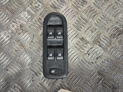 Used Left front window switch Left front window switch 36470146 36470146