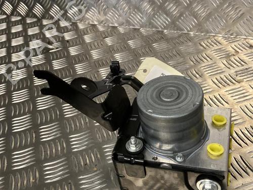 Used ABS pump ABS pump RENAULT CAPTUR II (HF_) TCe 130 (HFMF) (131 hp) 20343612 20343612