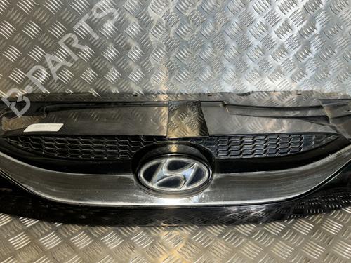 Used Grille HYUNDAI ix35 (LM, EL, ELH) 1.7 CRDi (116 hp) 22097872
