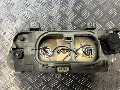 Used Right headlight PEUGEOT 806 (221) 2.0 HDI (109 hp) 22448518