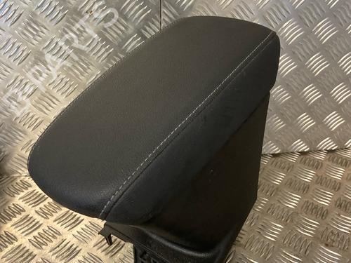 Used Armrest / Center console Armrest / Center console 37735169 37735169