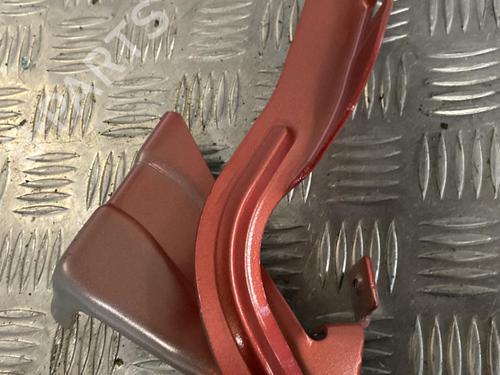 Used Hinge/Door check strap RENAULT KADJAR (HA_, HL_) 1.3 TCe 140 (HLNB, HLN1) (140 hp) 31261700