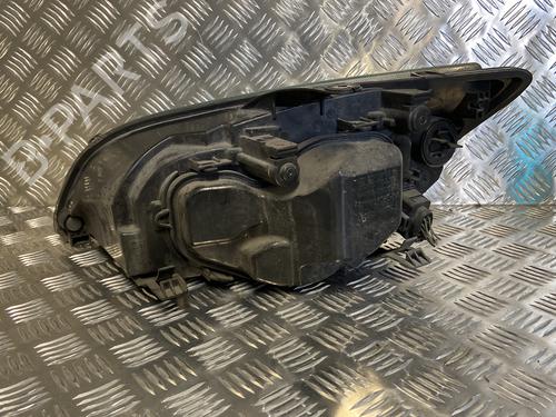 Used Right headlight Right headlight FORD FOCUS II (DA_, HCP, DP) 1.6 TDCi (90 hp) 22095811 22095811