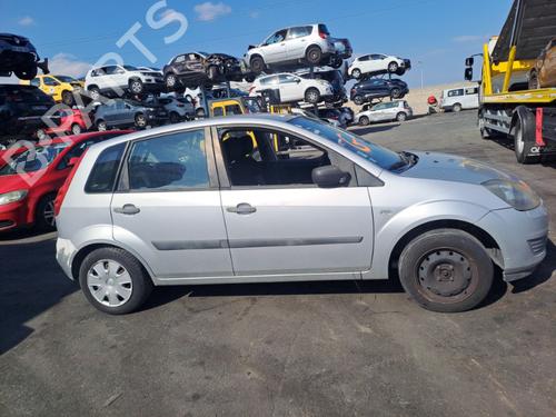 Left front fenders FORD FIESTA V (JH_, JD_) 1.25 16V | BP22097301C41 