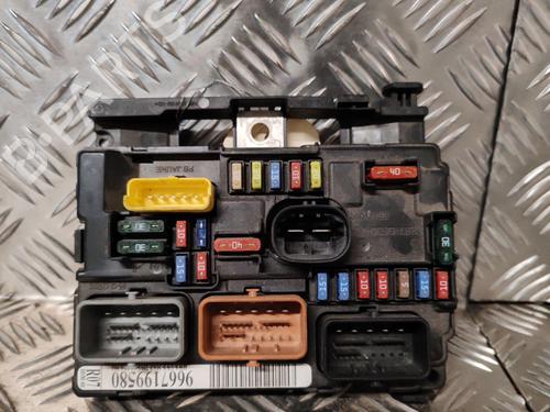 Fuse box CITROËN C3 Picasso (SH_) 1.4 VTi 95 (SH8FSC, SH8FP0, SH8FP6) | BP31266653E1 - Image 2