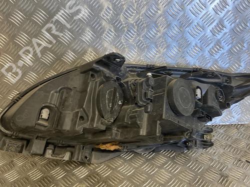 Used Right headlight Right headlight RENAULT LAGUNA III (BT0/1) 2.0 16V (BT05, BT0F, BT0W) (140 hp) 33115242 33115242