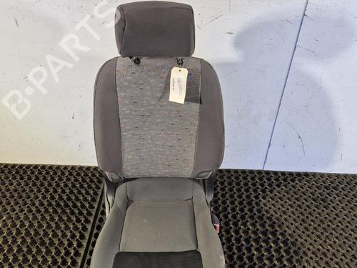 right-front-seat-nissan-nv200-van-2010-29993723 main image