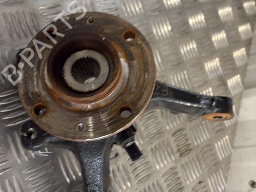 Used Right front steering knuckle Right front steering knuckle OPEL CORSA F (P2JO) CORSA-e (68) (136 hp) 30965889 30965889