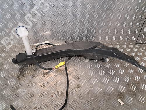 Used Windscreen washer tank PEUGEOT 308 II (LB_, LP_, LW_, LH_, L3_) 1.2 THP 110 (110 hp) 26390684