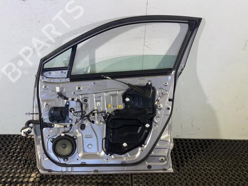 right-front-door-toyota-c-hr-_x1_-2016-31296522 main image