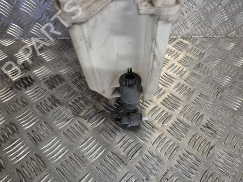Used Windscreen washer tank Windscreen washer tank 36858114 36858114