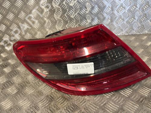left-taillight-mercedes-benz-c-class-w204-2007-2008-2009-2010-2011-2012-2013-2014-2015-32235985 main image