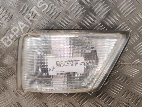 Blinker vorne links für IVECO DAILY III Van 35 C 12 V, 35 S 12 V (AGKA43A2, AGKB43A2, AGKB46A2,... (116 hp) 29452387