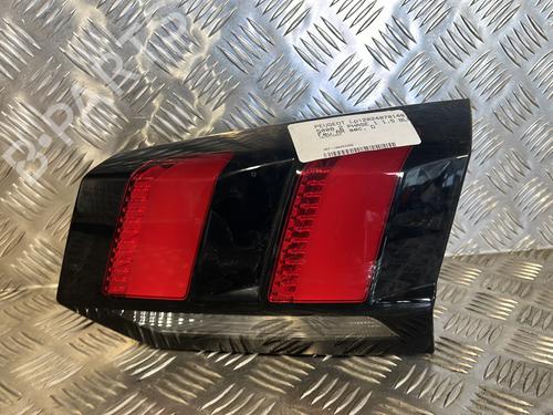 Used Right tailgate light PEUGEOT 5008 II (MC_, MJ_, MR_, M4_) 1.5 BlueHDi 130 (MCYHZJ, MCYHZR, MCYHZX) (131 hp) 27863327