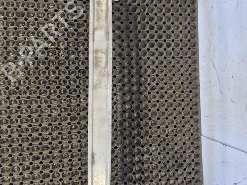 Used Front bumper reinforcement Front bumper reinforcement 38271832 38271832