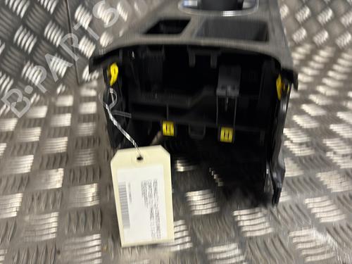 Armrest / Center console RENAULT CAPTUR II (HF_) TCe 160 (HFN1) | BP30058882I20 - Image 3