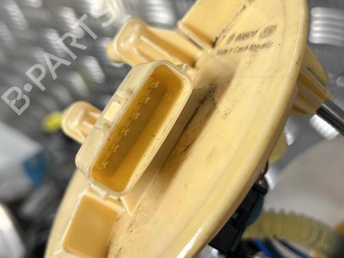 Used Fuel pump Fuel pump RENAULT TRAFIC III Van (FG_) 1.6 dCi 95 (FGMJ, FGMR) (95 hp) 22094741 22094741