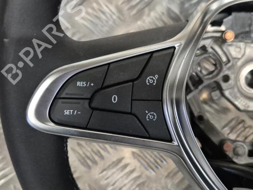 steering-wheel-renault-clio-v-b7_-2019-36522541 main image