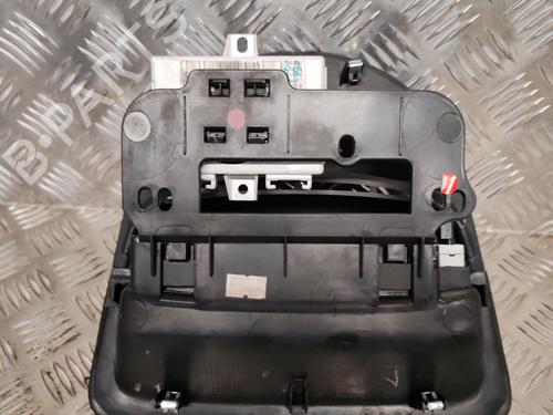 Used Radio Radio RENAULT CLIO III (BR0/1, CR0/1) 1.5 dCi (75 hp) 22522536 22522536