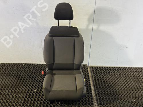 Used Right front seat CITROËN C3 III (SX) 1.2 THP 110 (SXHNPS, SXHNZT, SXHNZ6) (110 hp) 26523094