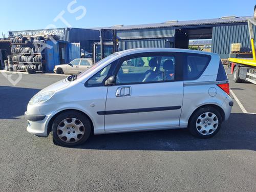 Left headlight PEUGEOT 1007 (KM_) 1.4 | BP28385725C28 - Image 5