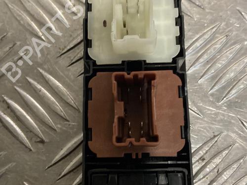 Used Switch DACIA DUSTER (HM_) 1.5 dCi 90 (HMAA) (90 hp) 22095234