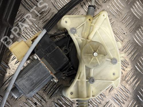 Used Rear left window mechanism Rear left window mechanism MASERATI LEVANTE SUV (M161) 3.0 D Q4 (275 hp) 33741104 33741104