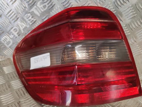 Used Left taillight MERCEDES-BENZ M-CLASS (W164) ML 320 CDI 4-matic (164.122) (224 hp) 25743212