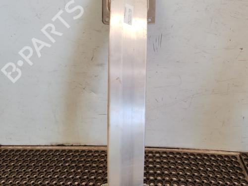 Rear bumper reinforcement TESLA MODEL 3 (5YJ3) EV AWD 109531400C