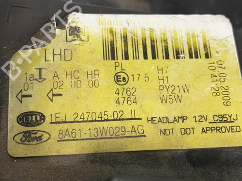 Right headlight FORD FIESTA VI (CB1, CCN) 1.4 TDCi | BP29961037C29 