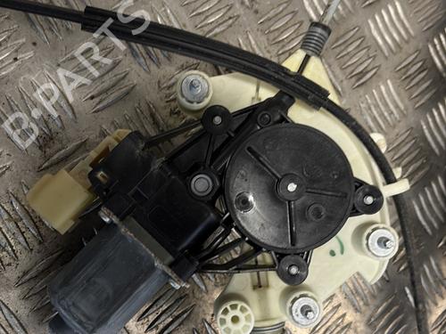Used Front right window mechanism Front right window mechanism MASERATI LEVANTE SUV (M161) 3.0 D Q4 (275 hp) 33741102 33741102