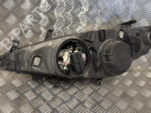 Used Right headlight Right headlight PEUGEOT 307 (3A/C) 2.0 HDi 110 (107 hp) 28360753 28360753