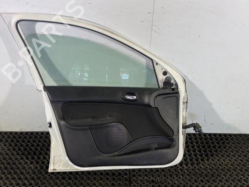 left-front-door-peugeot-206-2l_-2m_-2009-2010-2011-2012-2013-32472690 main image