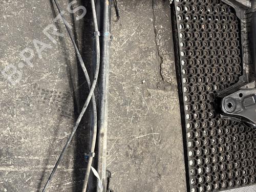 Used Rear axle PEUGEOT 206 Hatchback (2A/C) 1.4 i (75 hp) 30965898