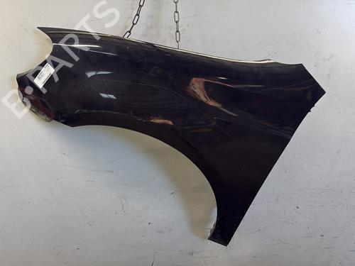 Używane Błotnik przedni lewy VW GOLF VI (5K1) 1.6 TDI (105 hp) 30143929