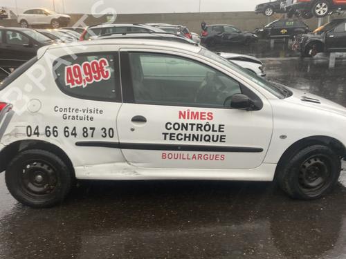 Right front fenders PEUGEOT 206+ (2L_, 2M_) 1.4 HDi eco 70 | BP32268555C42 