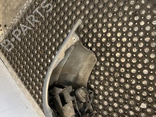 Used Front bumper RENAULT CLIO II (BB_, CB_) 1.4 (B/CB0C, B/CB0S) (75 hp) 22095888
