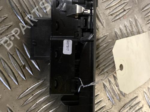 Used Left front window switch Left front window switch PEUGEOT 208 I (CA_, CC_) 1.2 VTI 82 (82 hp) 33960641 33960641