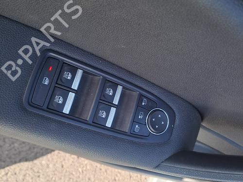 Armrest / Center console RENAULT CAPTUR II (HF_) TCe 160 (HFN1) | BP30058882I20 - Image 17