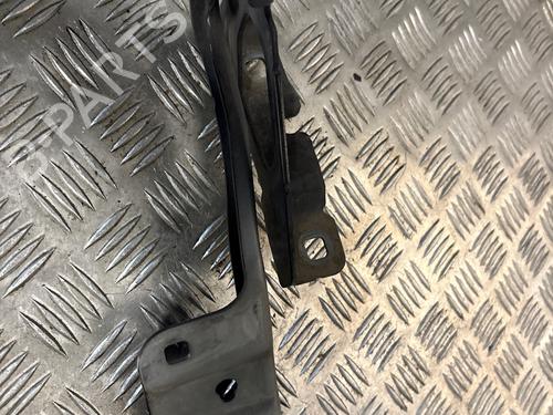 Used Hinge/Door check strap Hinge/Door check strap 37528670 37528670