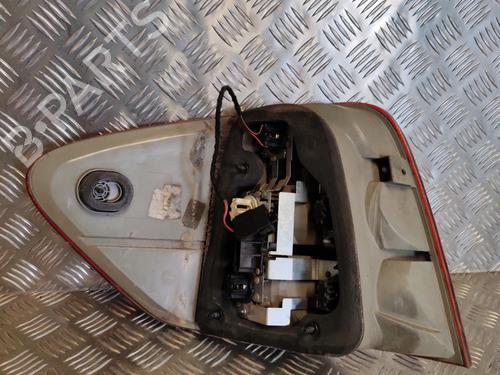 right-taillight-mercedes-benz-m-class-w164-2005-2006-2007-2008-2009-2010-2011-2012-25743211 main image