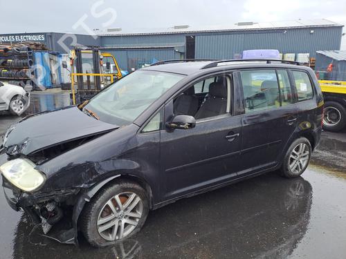 Right front fenders VW TOURAN (1T1, 1T2) 1.9 TDI | BP28420032C42