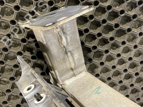 rear-bumper-reinforcement-citroen-c4-picasso-ii-2013-30634425 main image